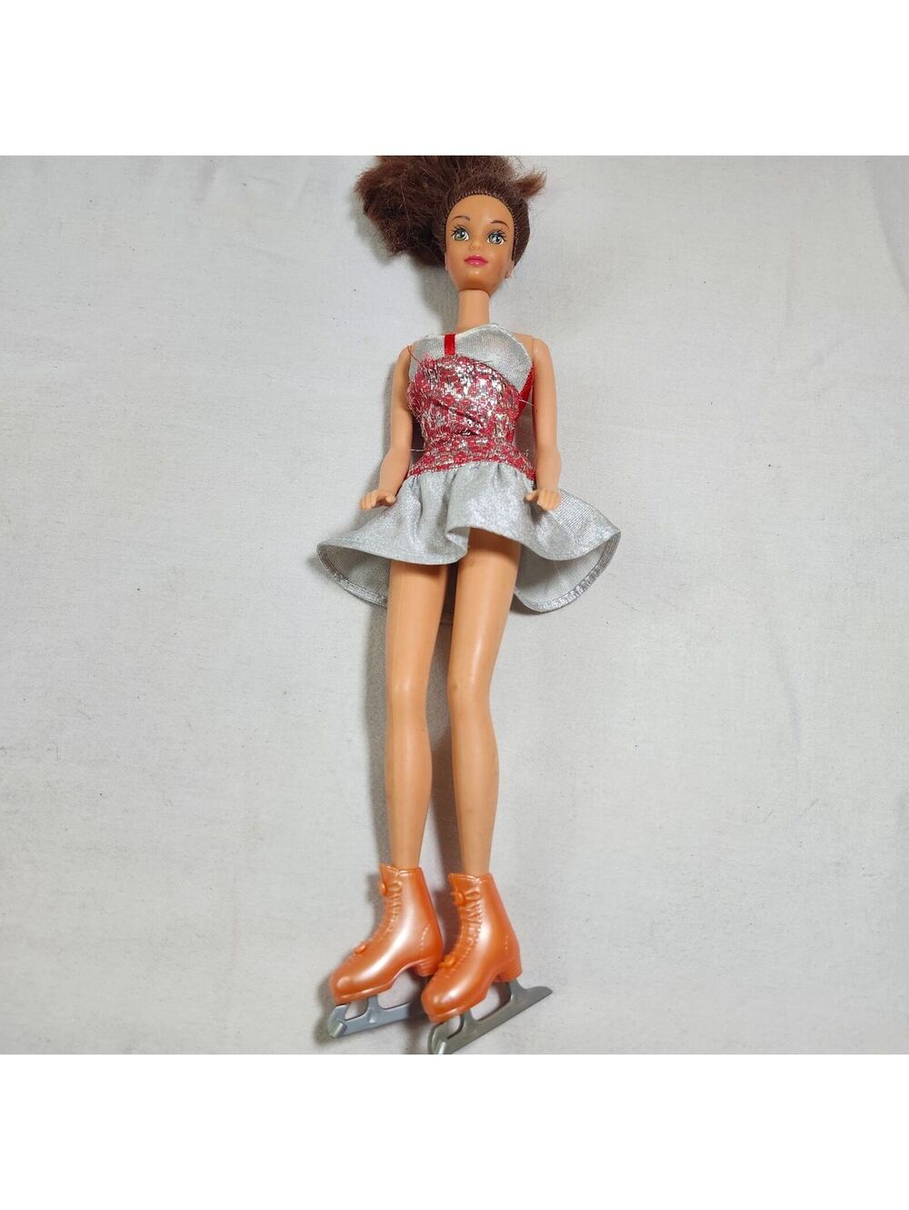 Vintage Hot Skating Midge Barbie Doll